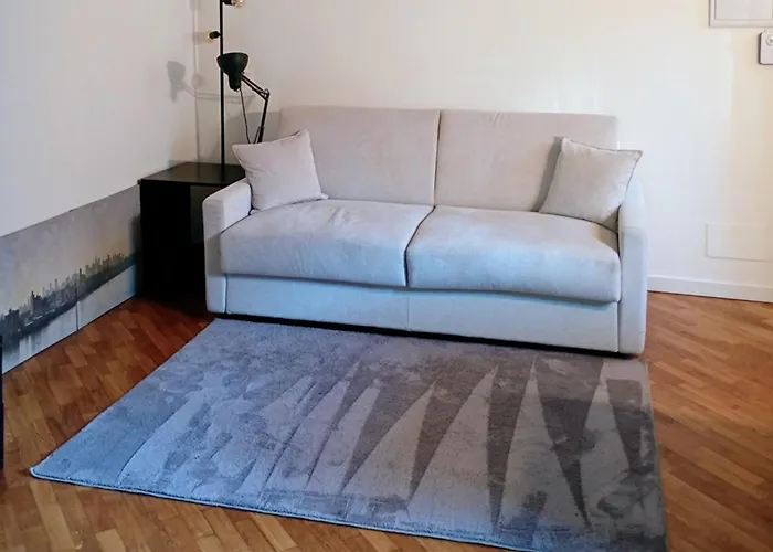 Casa Ferretti - Corso * Milán